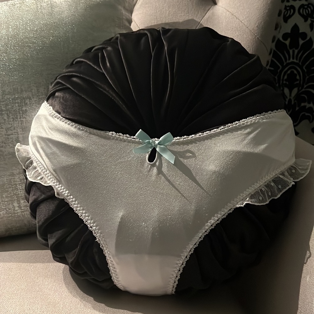 Victoria’s Secret Sexy Little Bride size L NEW!